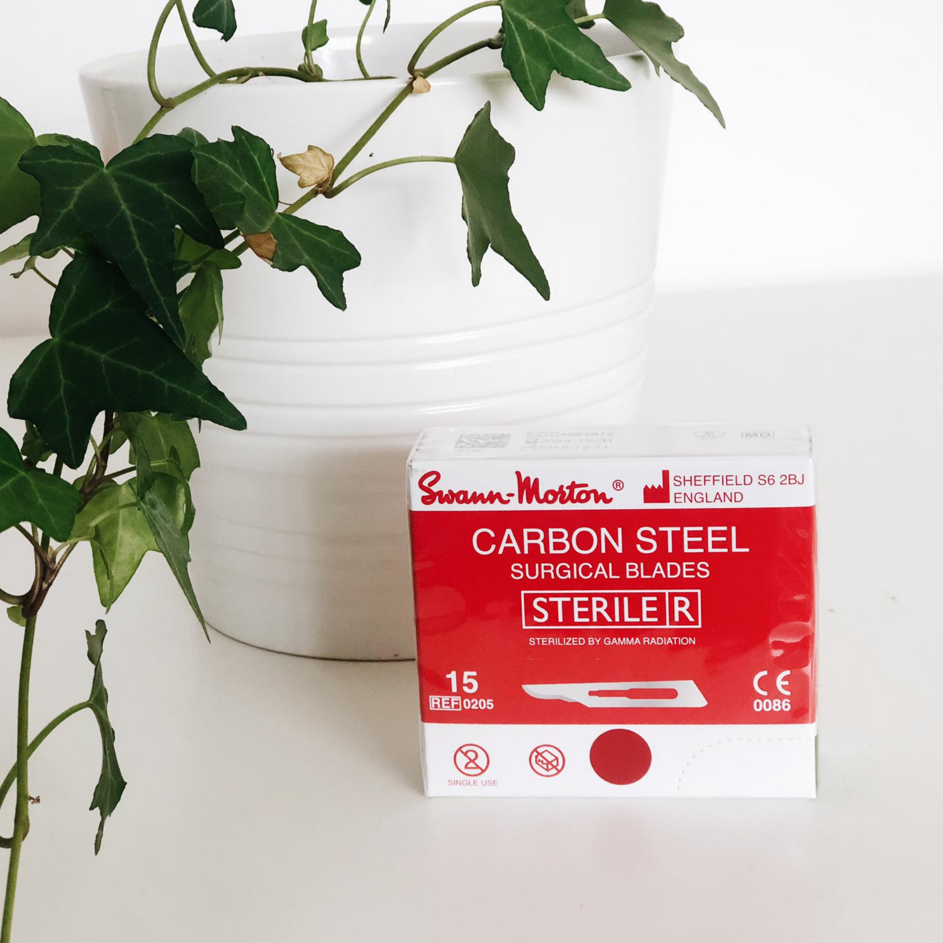 Æske med 100 sterile skalpelblade - Swann-Morton